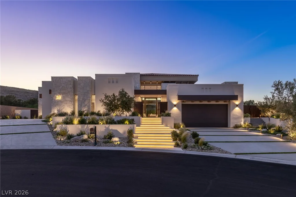 24 Pebble Hills, Las Vegas, NV 89141