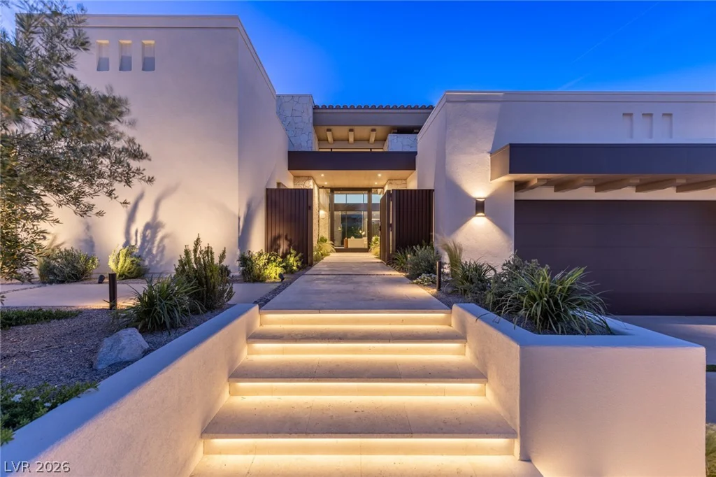 24 Pebble Hills, Las Vegas, NV 89141