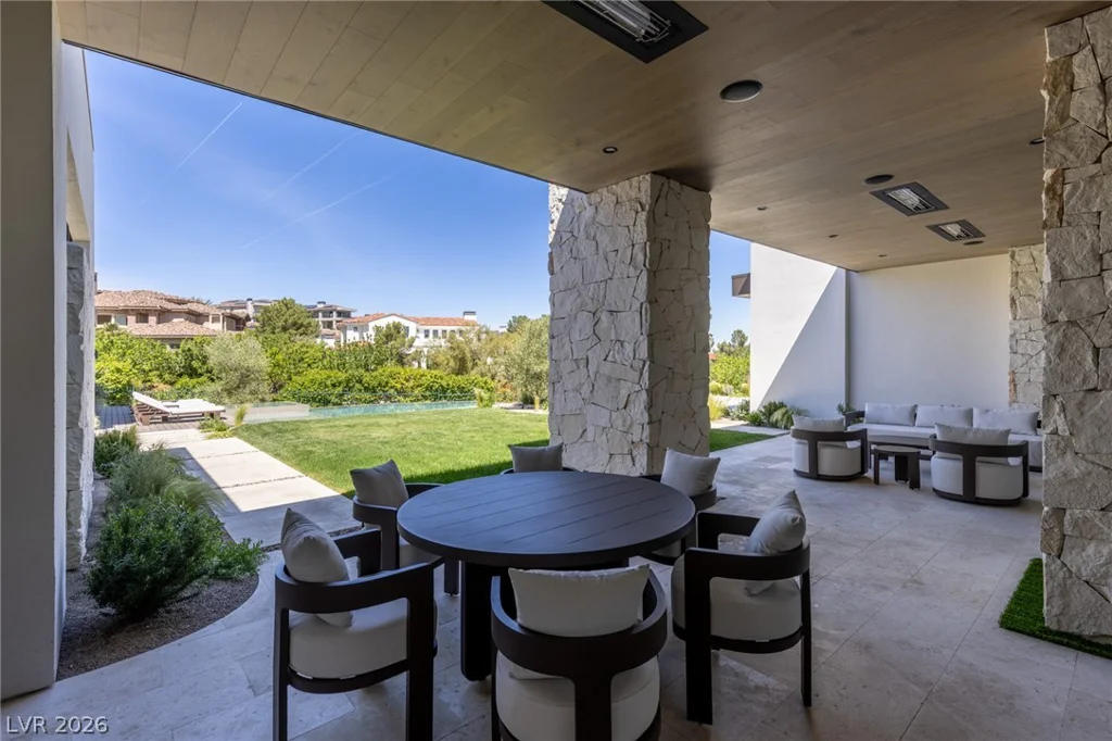 24 Pebble Hills, Las Vegas, NV 89141