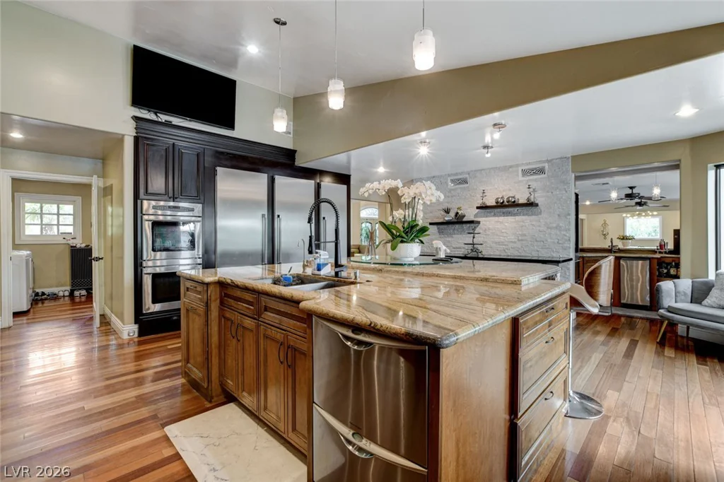 7001 Alamitos, Las Vegas, NV 89120