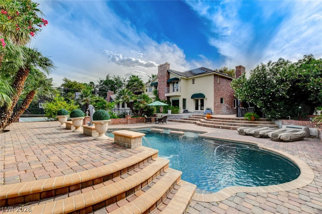 7001 Alamitos, Las Vegas, NV 89120