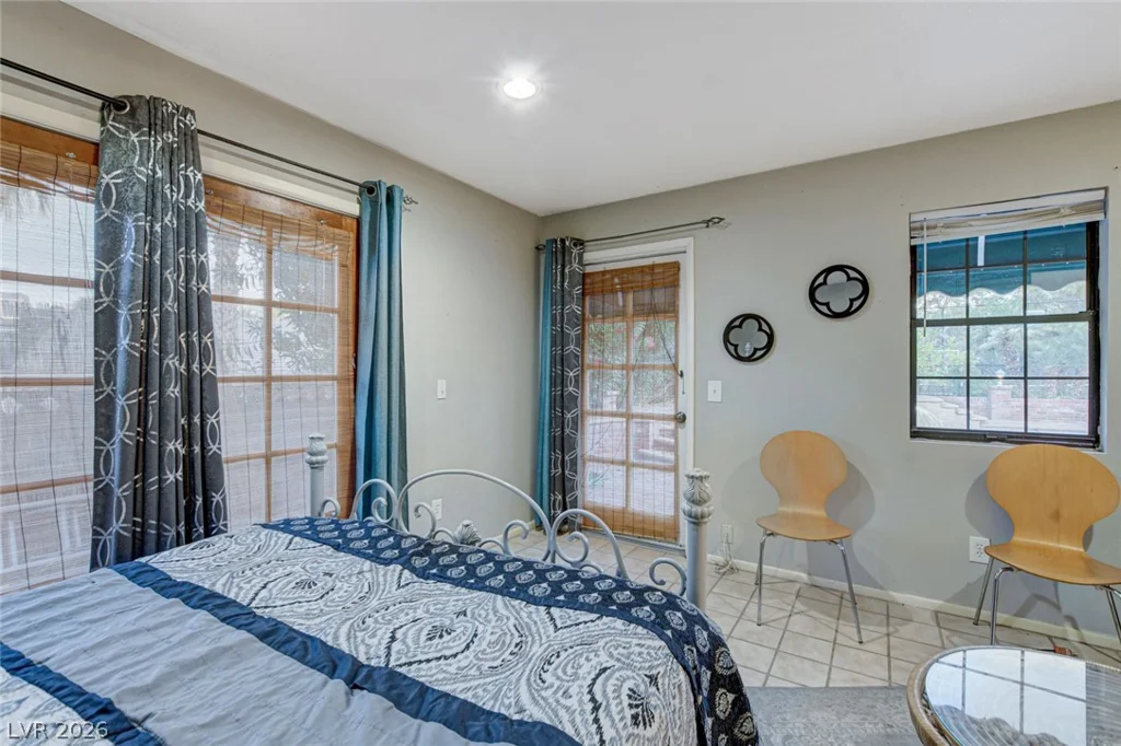 7001 Alamitos, Las Vegas, NV 89120