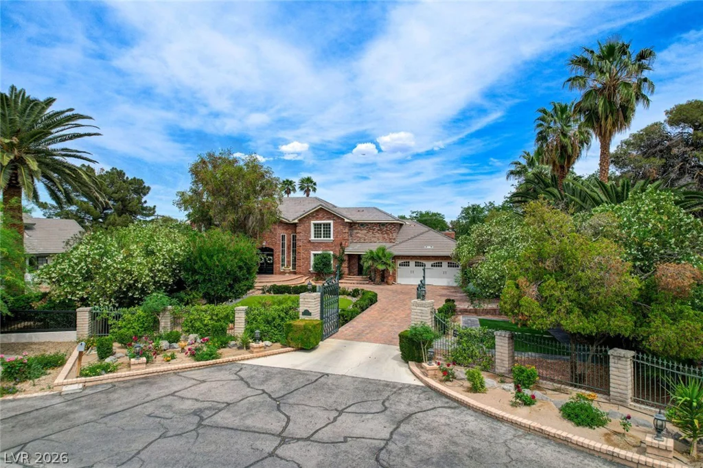 7001 Alamitos, Las Vegas, NV 89120