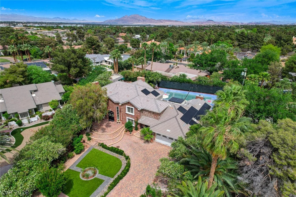 7001 Alamitos, Las Vegas, NV 89120