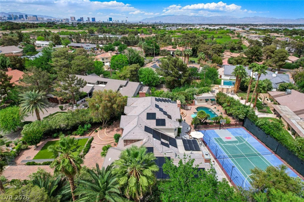 7001 Alamitos, Las Vegas, NV 89120