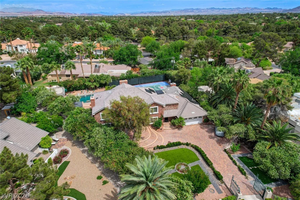 7001 Alamitos, Las Vegas, NV 89120