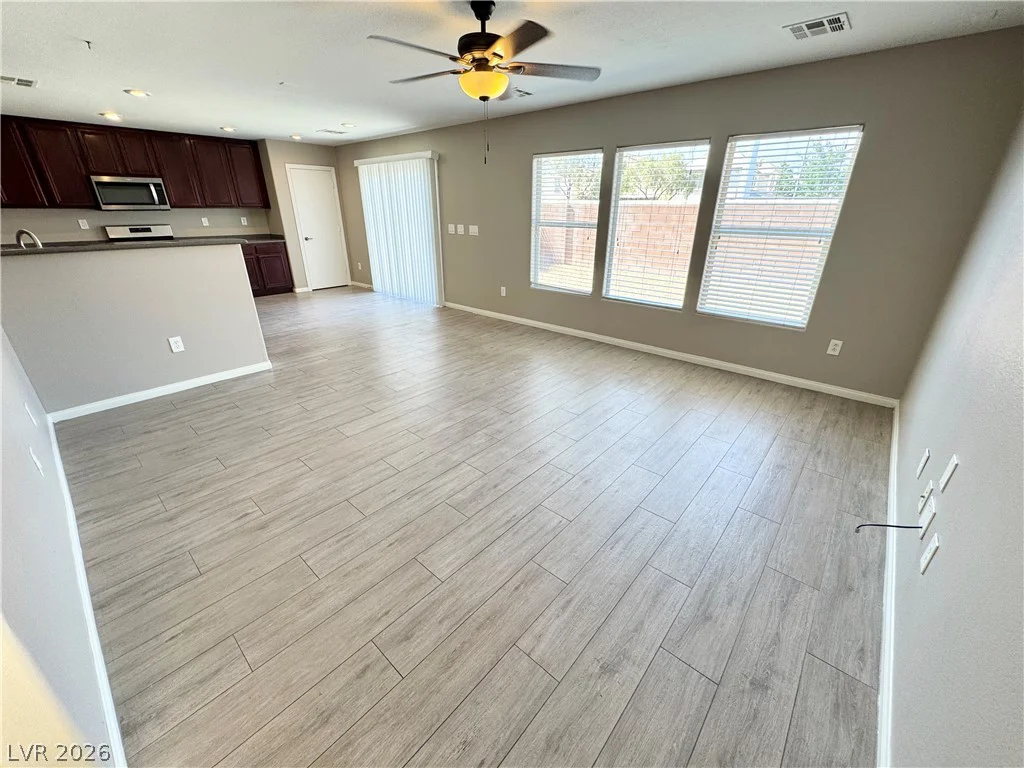 104 Palatial Pines, North Las Vegas, NV 89031