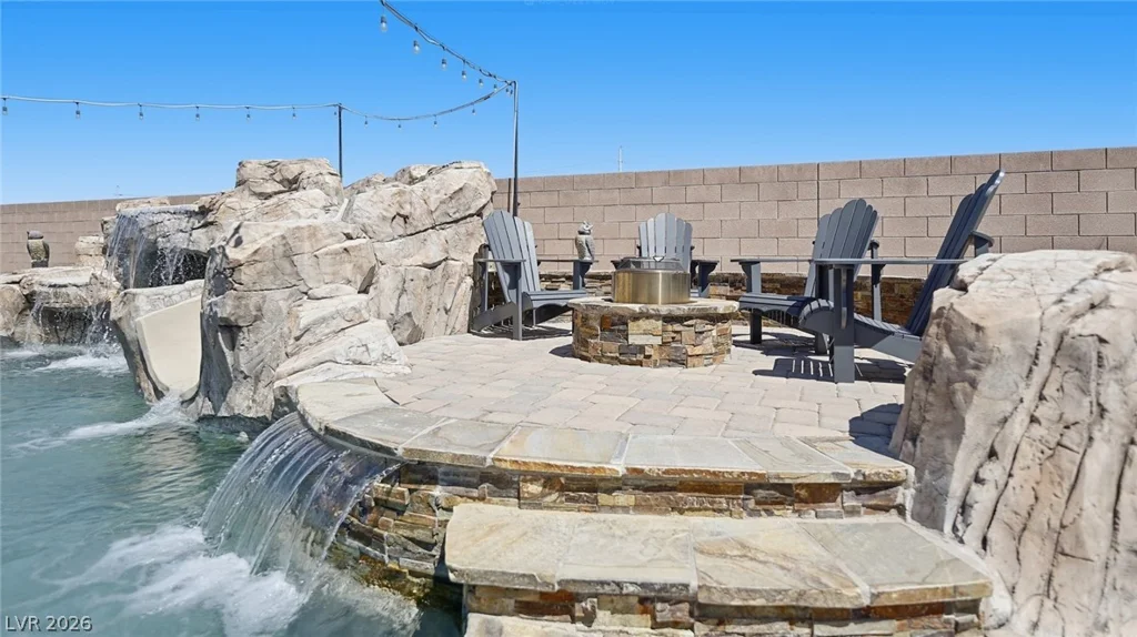 3922 Jacob Lake, Las Vegas, NV 89118