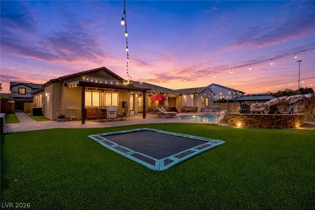 3922 Jacob Lake, Las Vegas, NV 89118