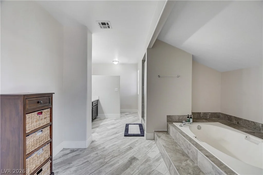 2712 Quail Roost, Las Vegas, NV 89117