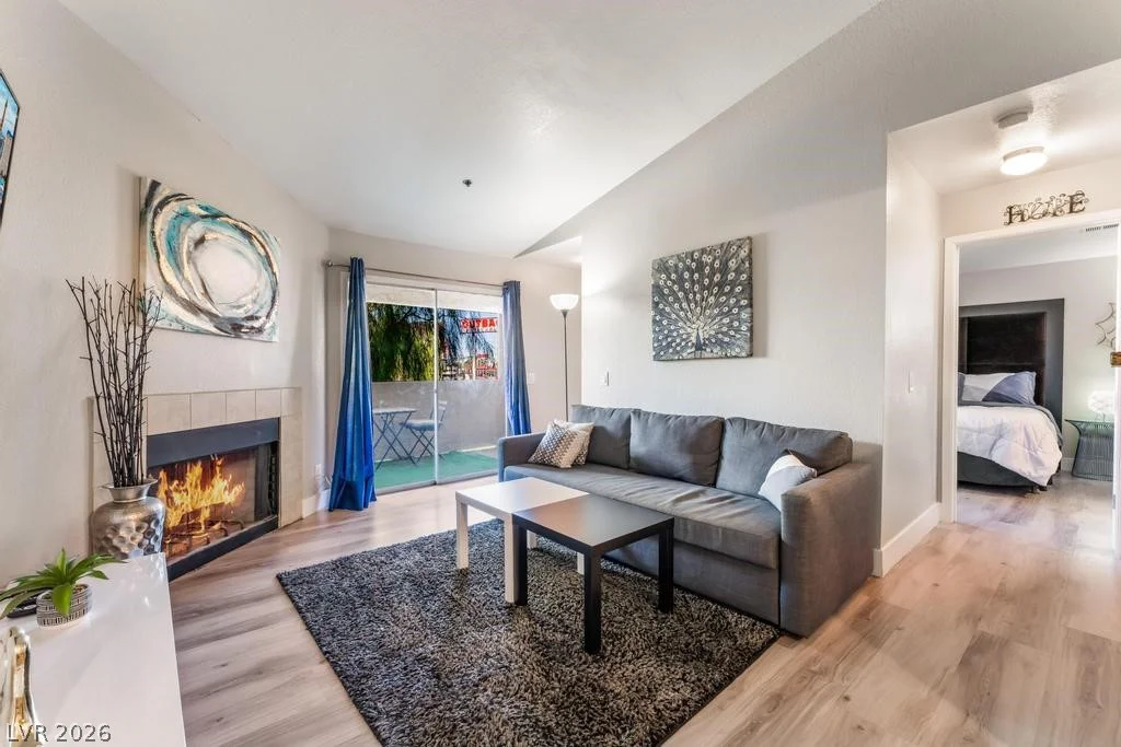 4200 Valley View, Las Vegas, NV 89103