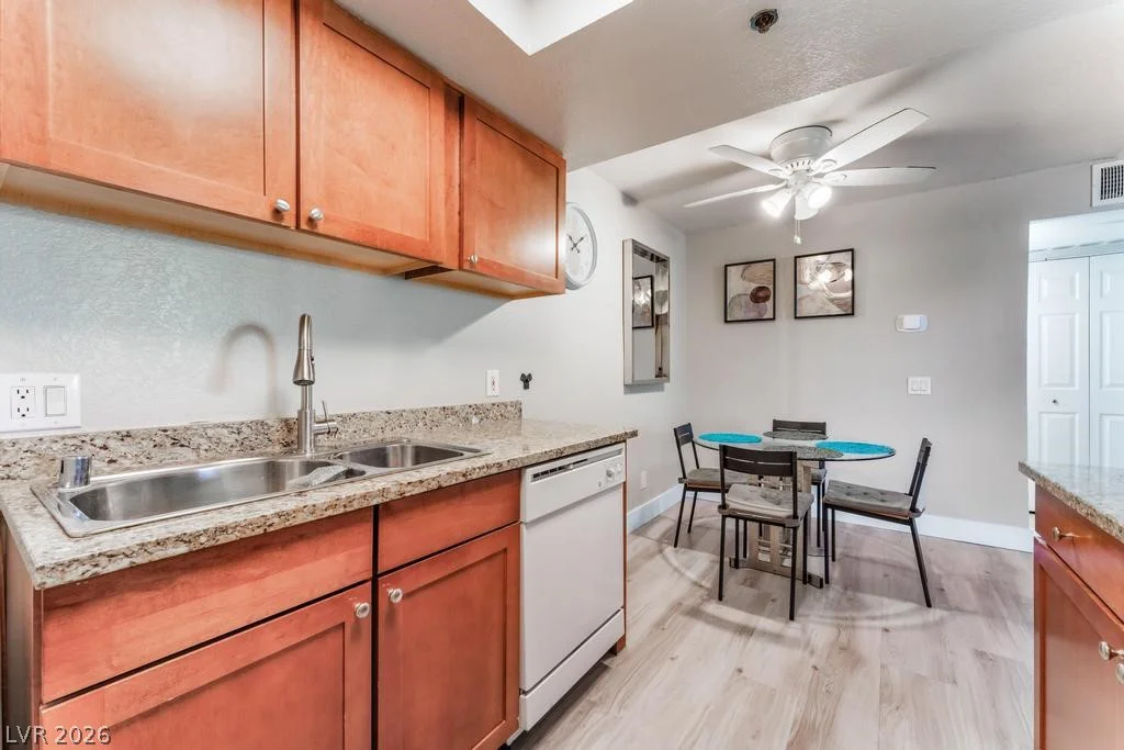 4200 Valley View, Las Vegas, NV 89103