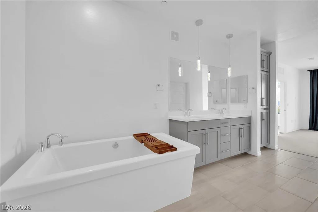 2555 Hampton, Henderson, NV 89052