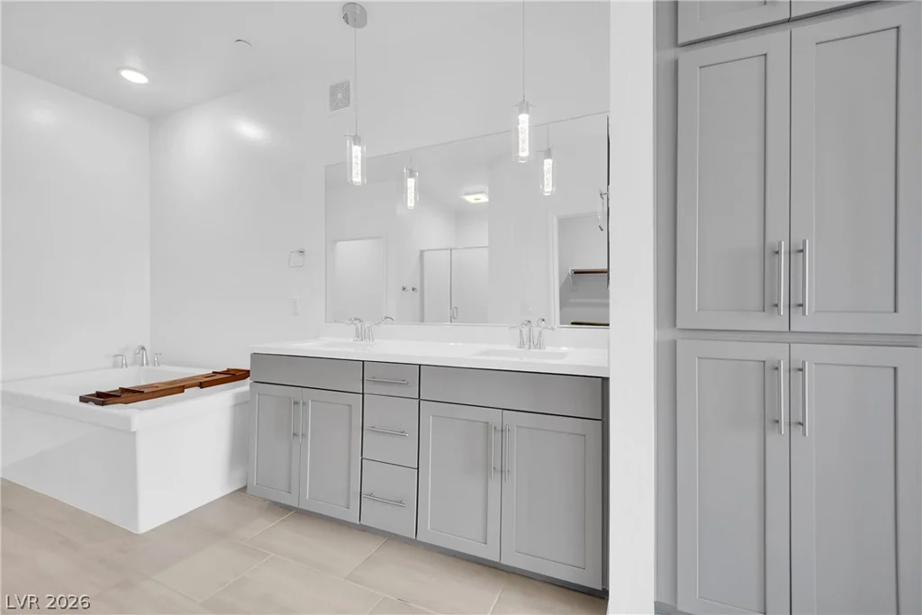 2555 Hampton, Henderson, NV 89052
