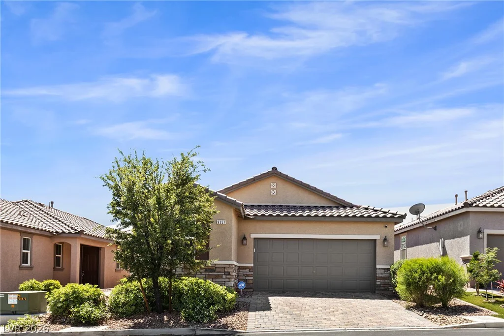 9257 Valley Betica, Las Vegas, NV 89148
