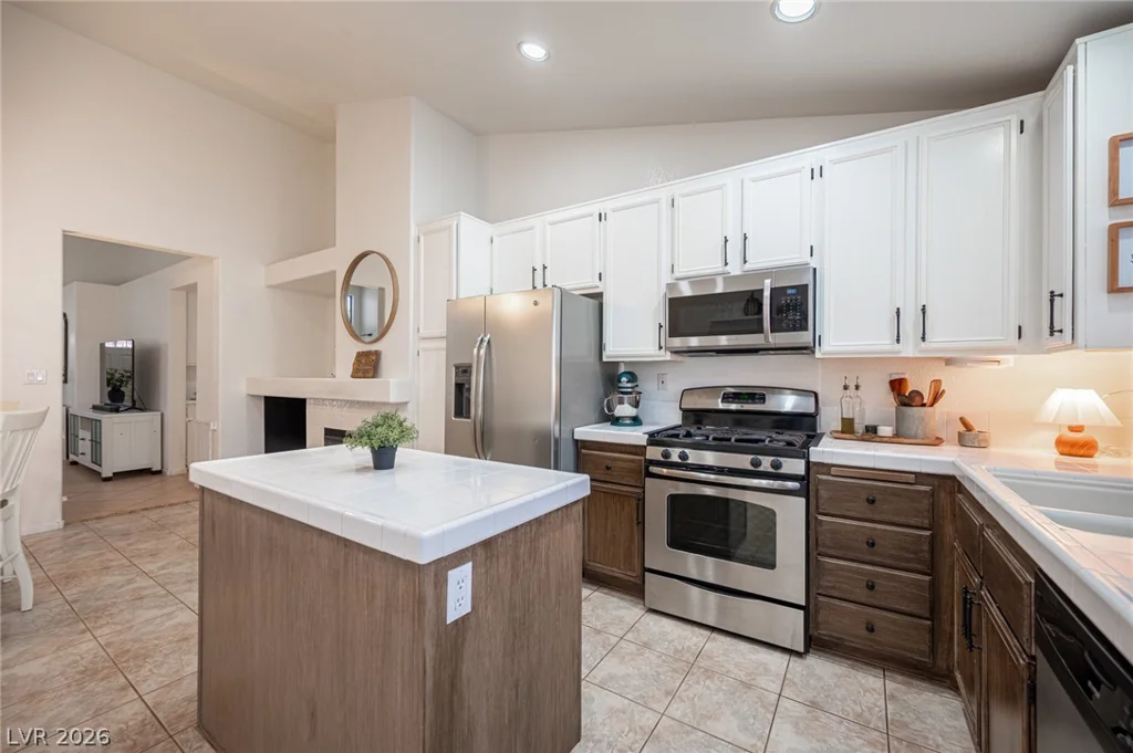 1702 Council Bluff, North Las Vegas, NV 89031