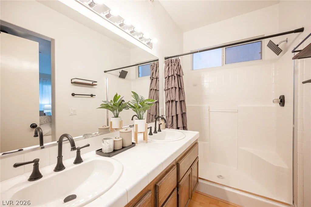 1702 Council Bluff, North Las Vegas, NV 89031