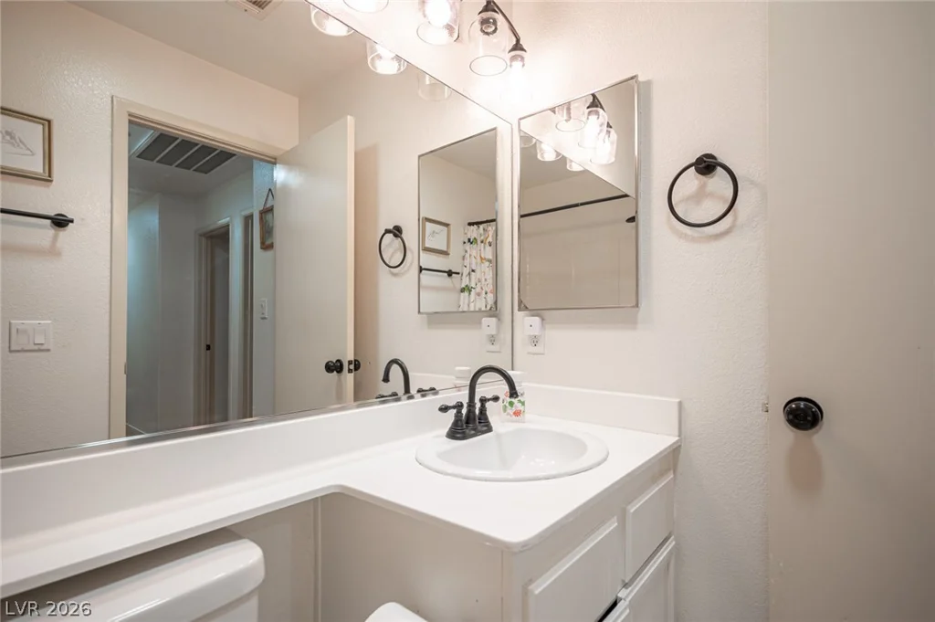 1702 Council Bluff, North Las Vegas, NV 89031