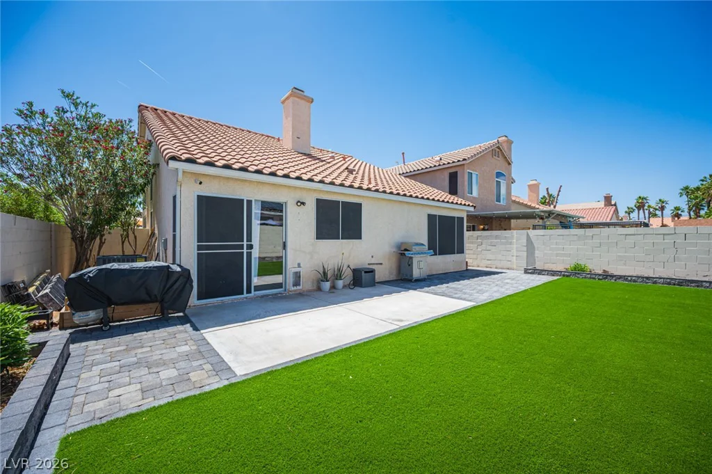 1702 Council Bluff, North Las Vegas, NV 89031
