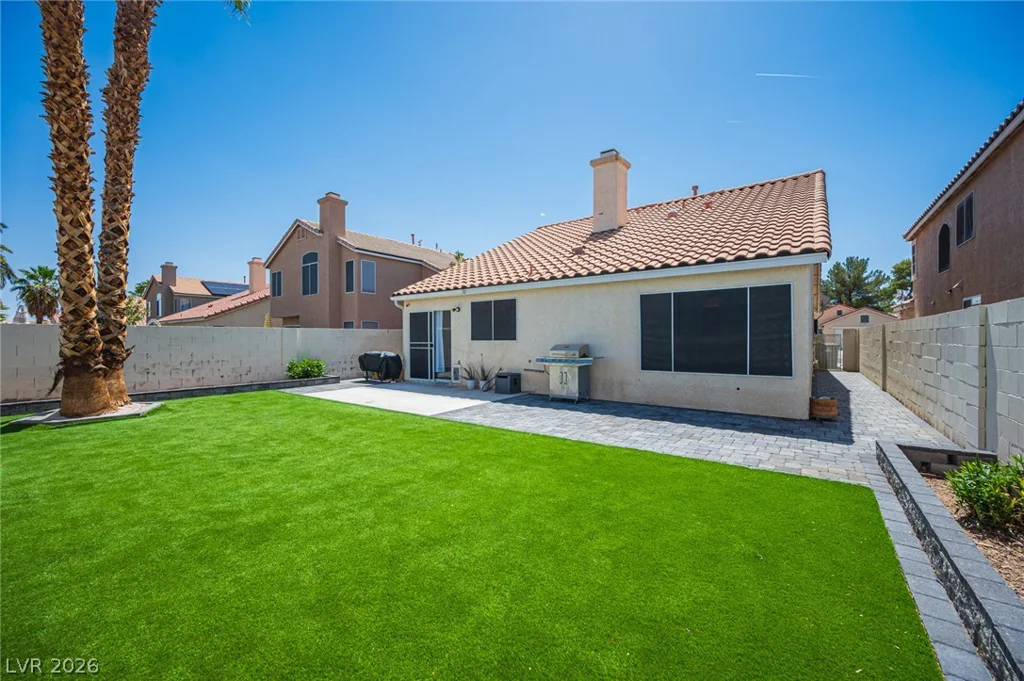 1702 Council Bluff, North Las Vegas, NV 89031