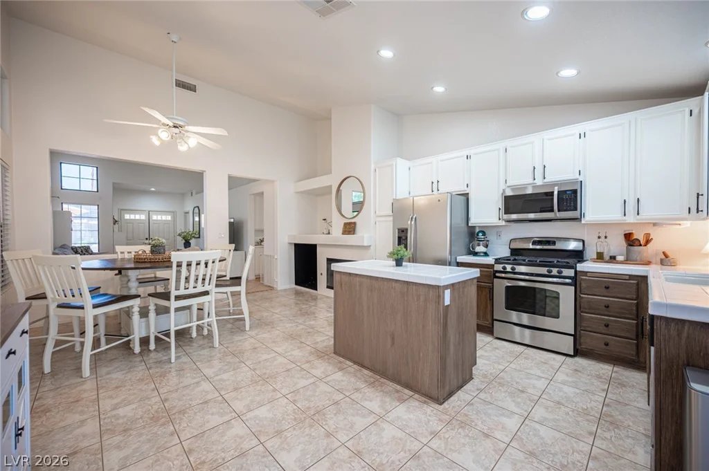 1702 Council Bluff, North Las Vegas, NV 89031