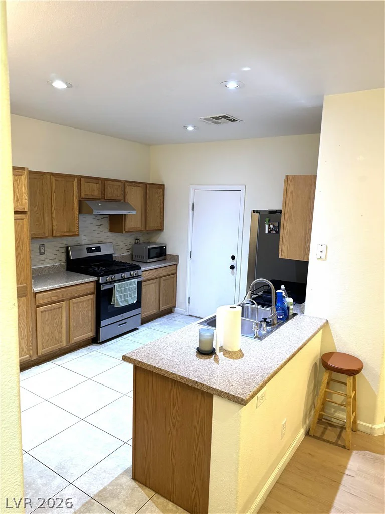 6545 Netherseal, Las Vegas, NV 89139