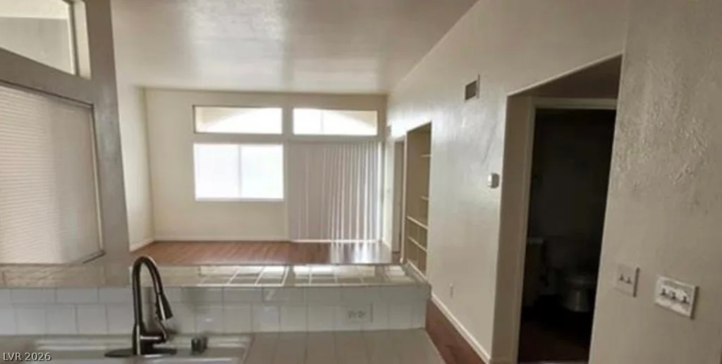 3125 Buffalo, Las Vegas, NV 89128