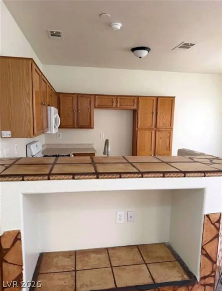 2506 Lady Elizabeth, North Las Vegas, NV 89031