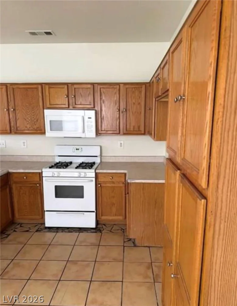 2506 Lady Elizabeth, North Las Vegas, NV 89031