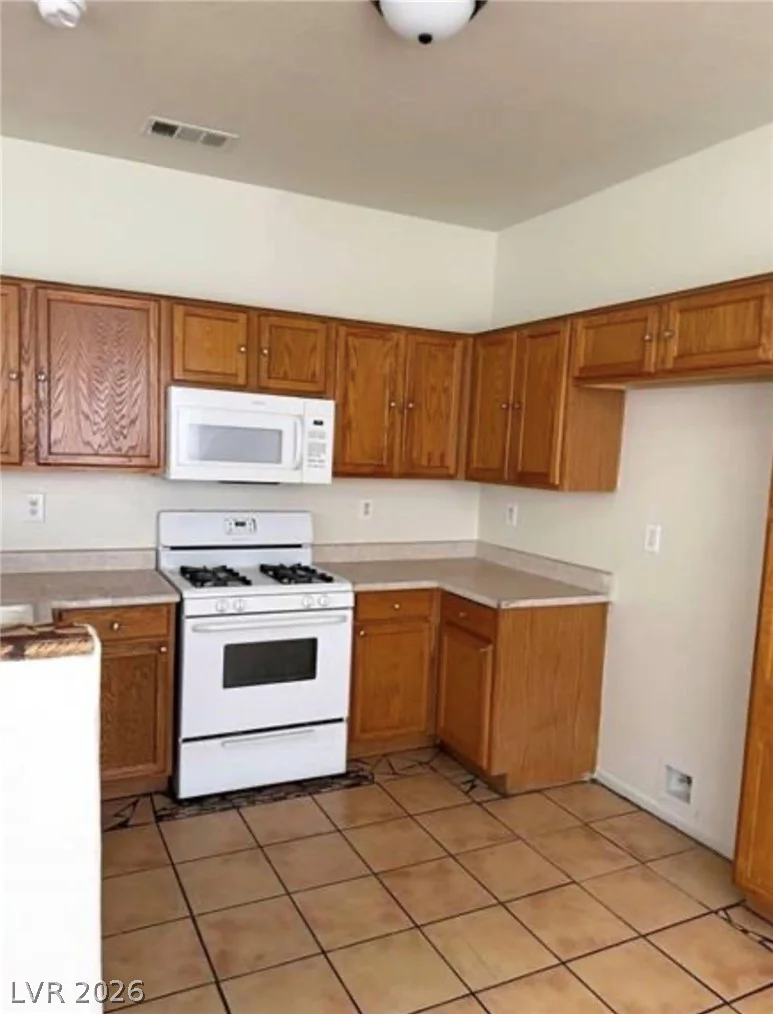 2506 Lady Elizabeth, North Las Vegas, NV 89031