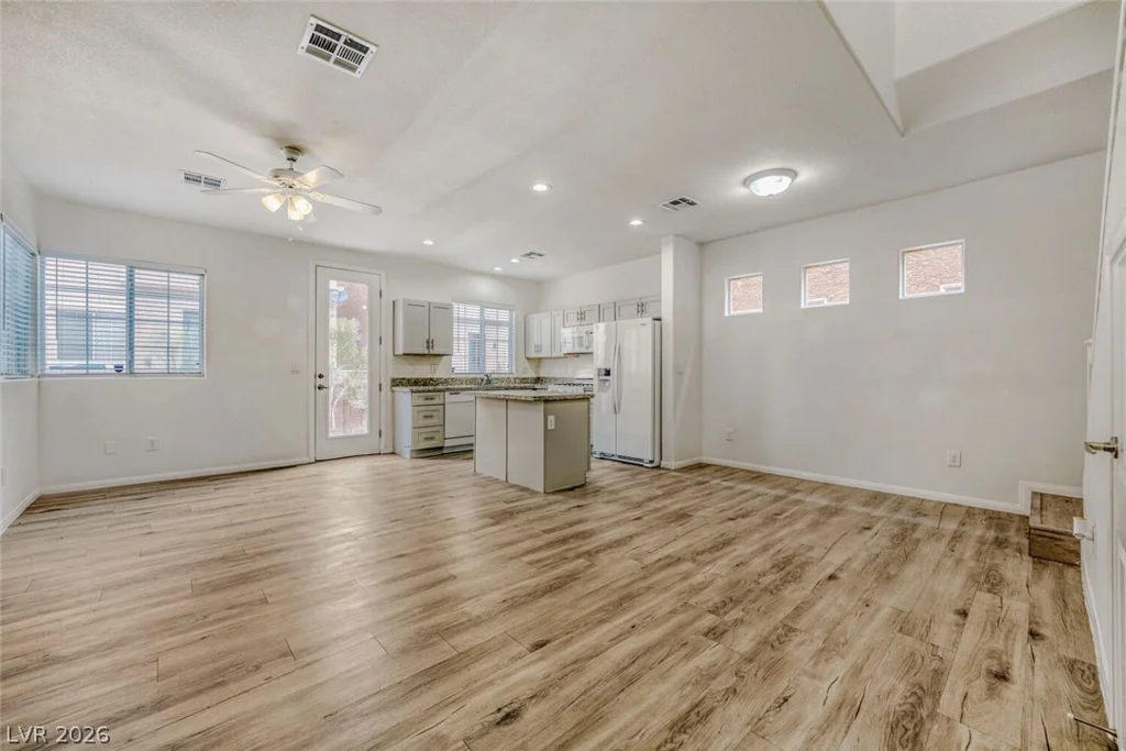 8160 Herring, Las Vegas, NV 89147