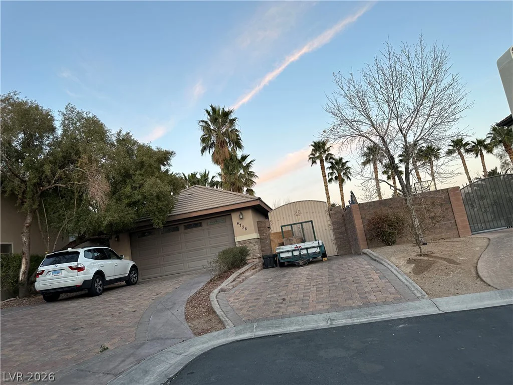 4738 Laurel Canyon, Las Vegas, NV 89129