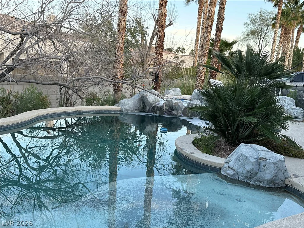 4738 Laurel Canyon, Las Vegas, NV 89129