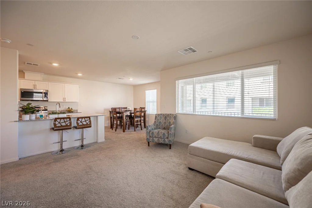 2673 Champagne Gold, North Las Vegas, NV 89086