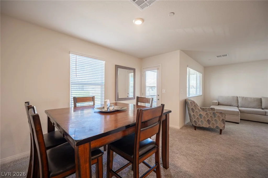 2673 Champagne Gold, North Las Vegas, NV 89086