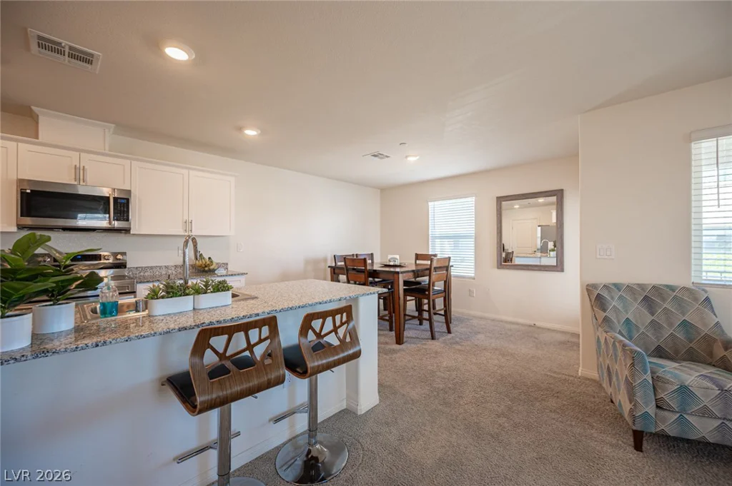 2673 Champagne Gold, North Las Vegas, NV 89086