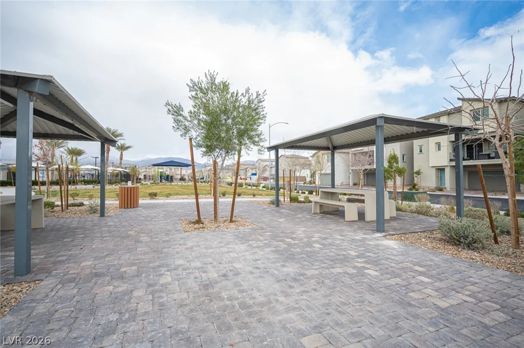 2673 Champagne Gold, North Las Vegas, NV 89086