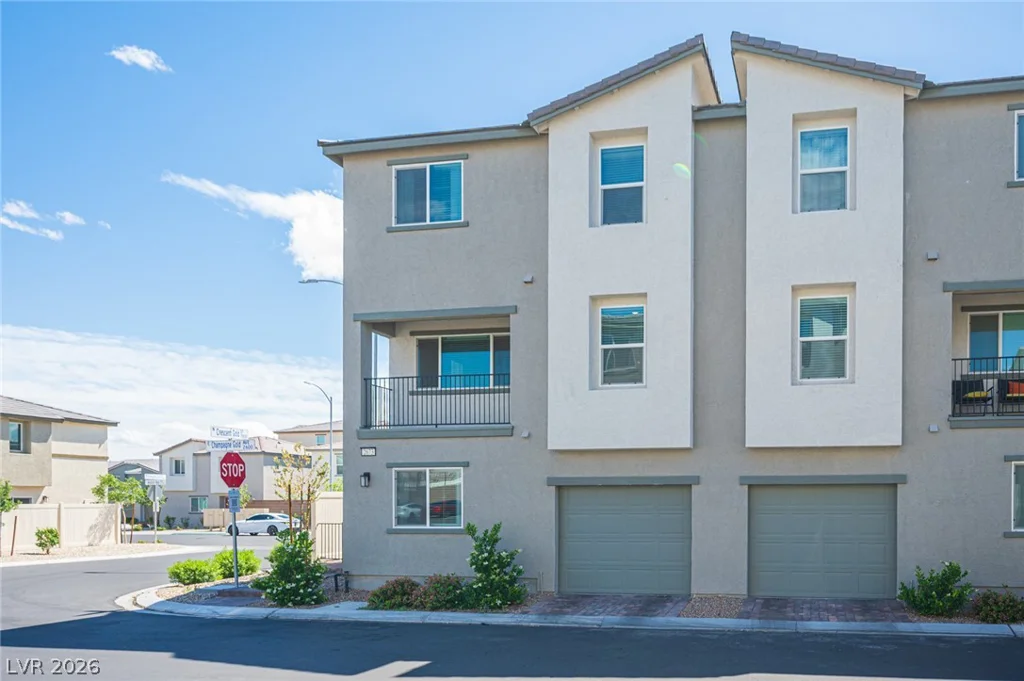 2673 Champagne Gold, North Las Vegas, NV 89086