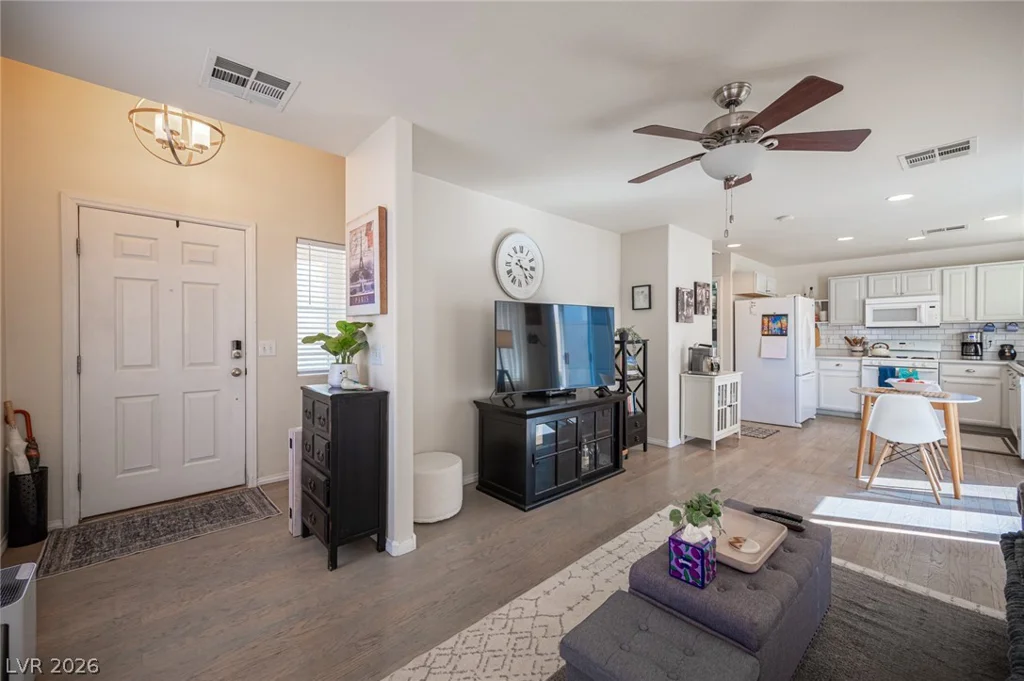8041 Gobbler Grove, Las Vegas, NV 89143