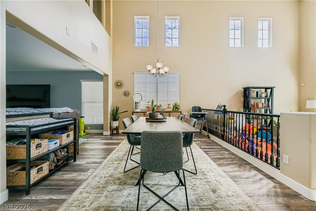 4104 Fabulous Finches, North Las Vegas, NV 89084