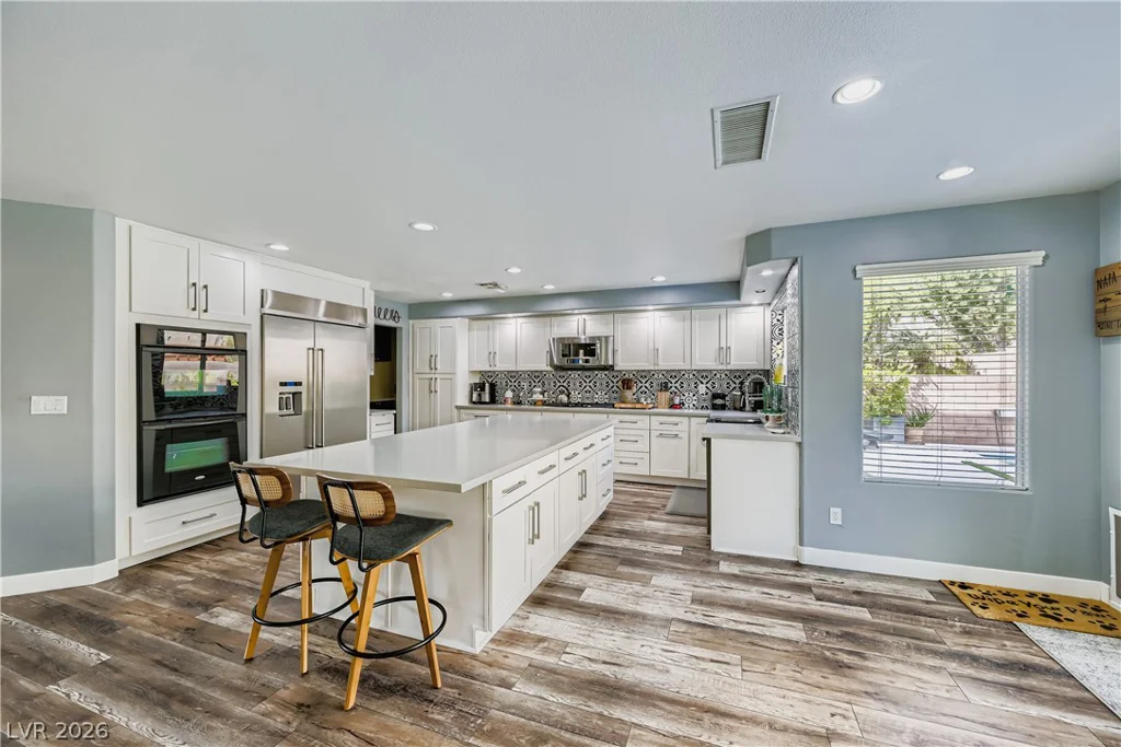 4104 Fabulous Finches, North Las Vegas, NV 89084