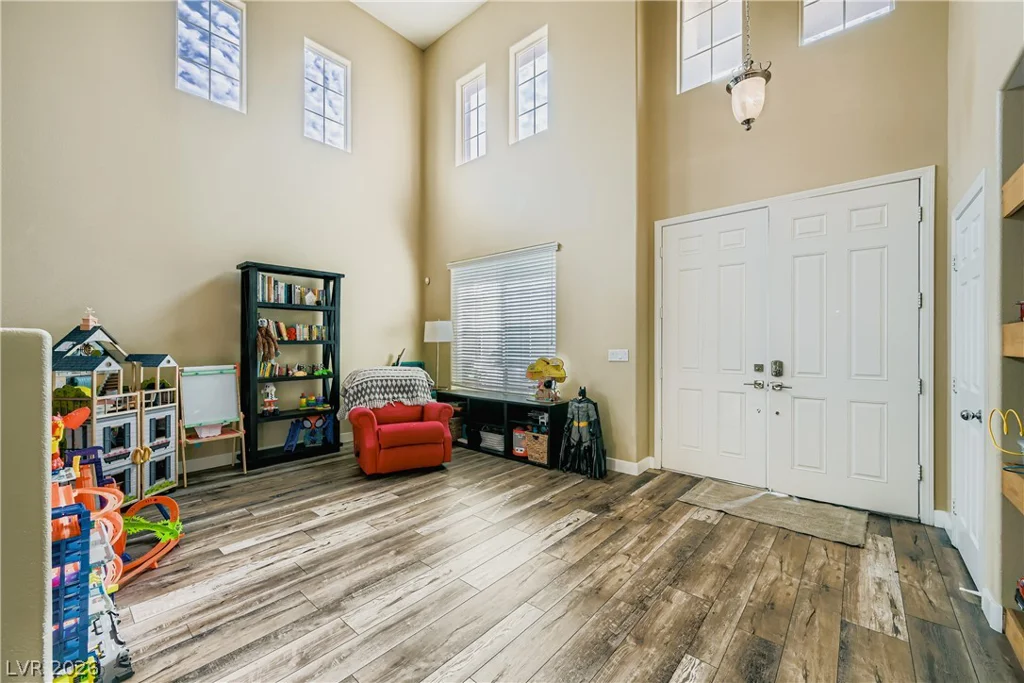 4104 Fabulous Finches, North Las Vegas, NV 89084