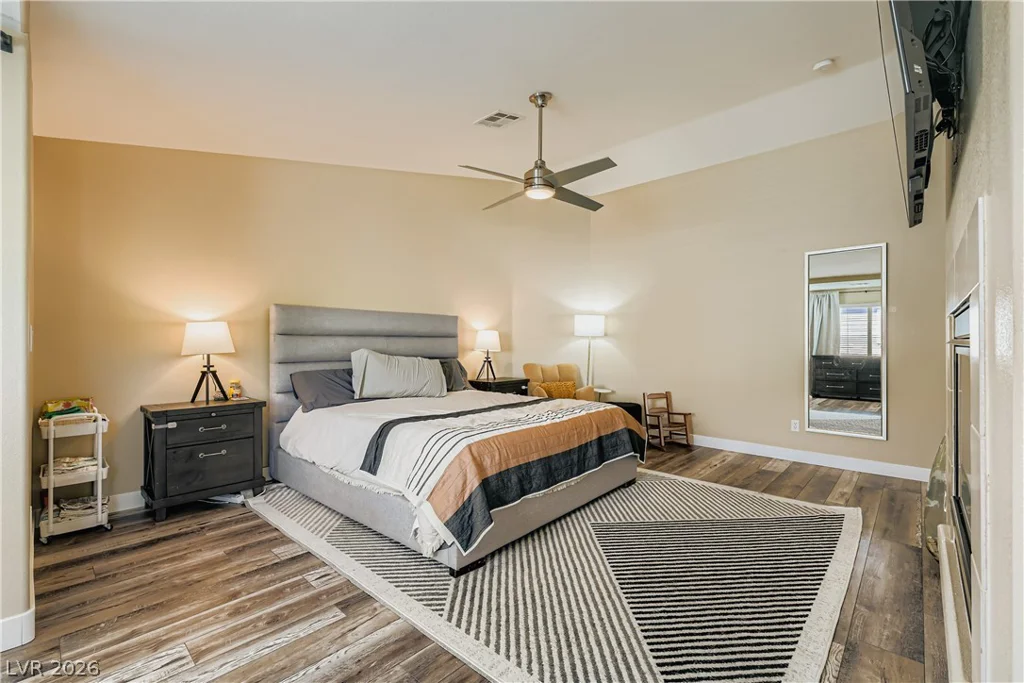 4104 Fabulous Finches, North Las Vegas, NV 89084
