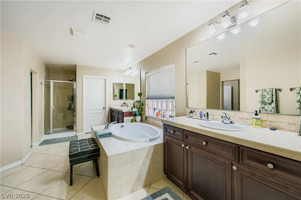4104 Fabulous Finches, North Las Vegas, NV 89084