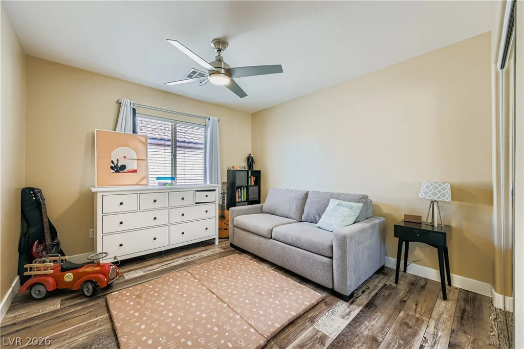 4104 Fabulous Finches, North Las Vegas, NV 89084