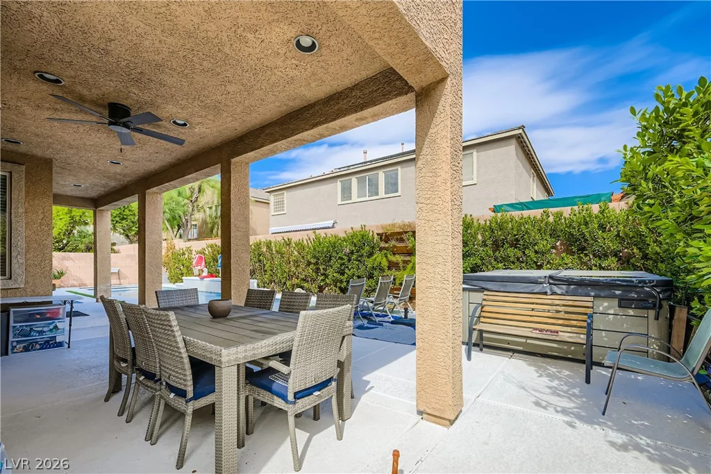 4104 Fabulous Finches, North Las Vegas, NV 89084