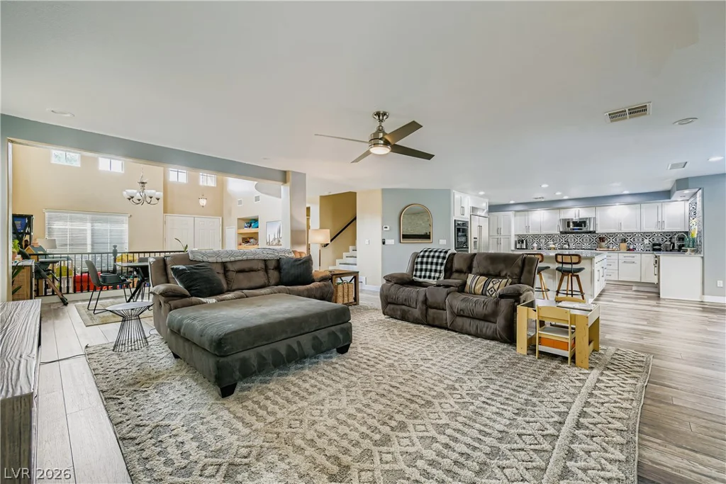 4104 Fabulous Finches, North Las Vegas, NV 89084