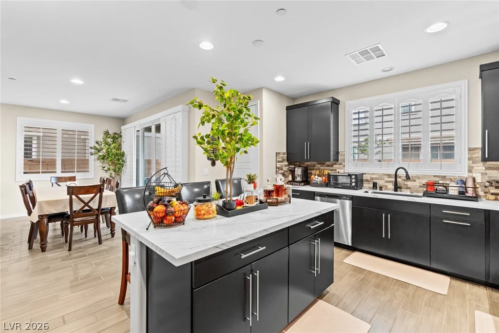 664 Sostenuto, Henderson, NV 89011