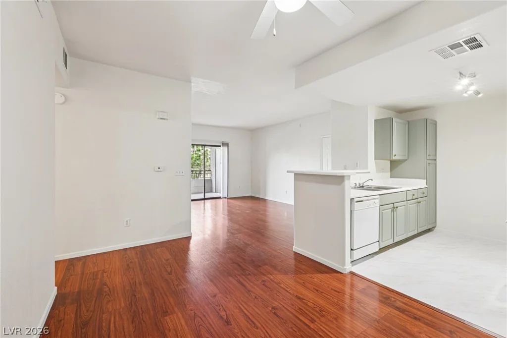 8250 Grand Canyon, Las Vegas, NV 89166