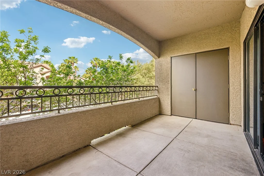 8250 Grand Canyon, Las Vegas, NV 89166